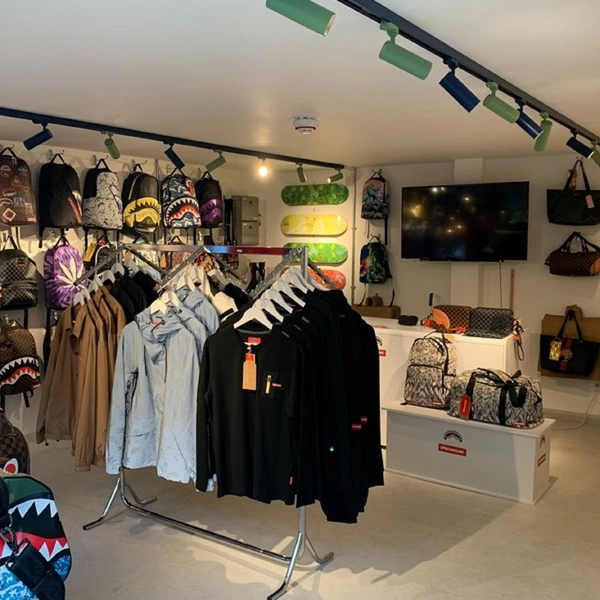 Transition from an online business to your own pop up store!