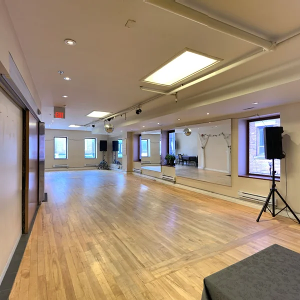 Beautiful Bright Studio