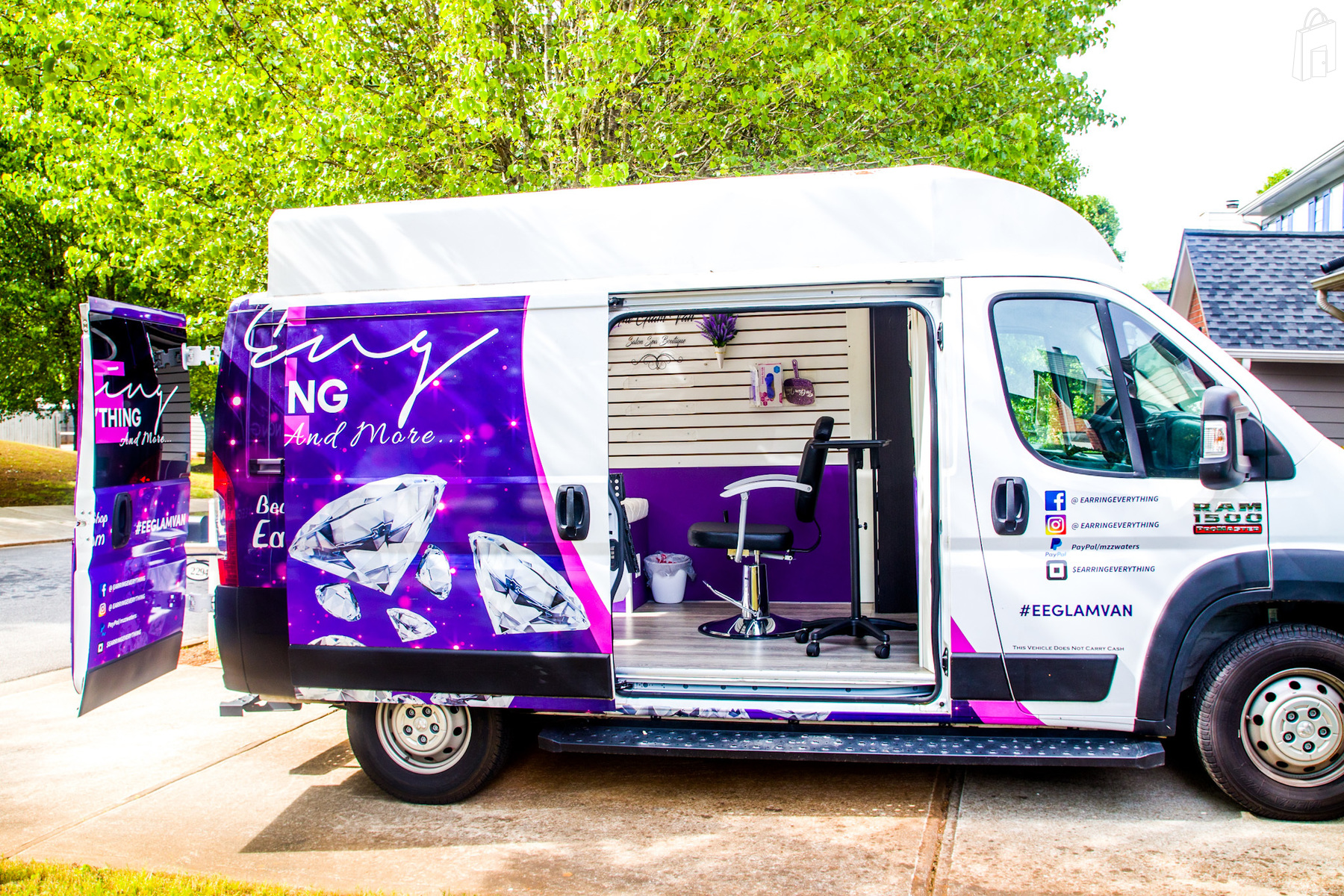 The Glam Van Atlanta