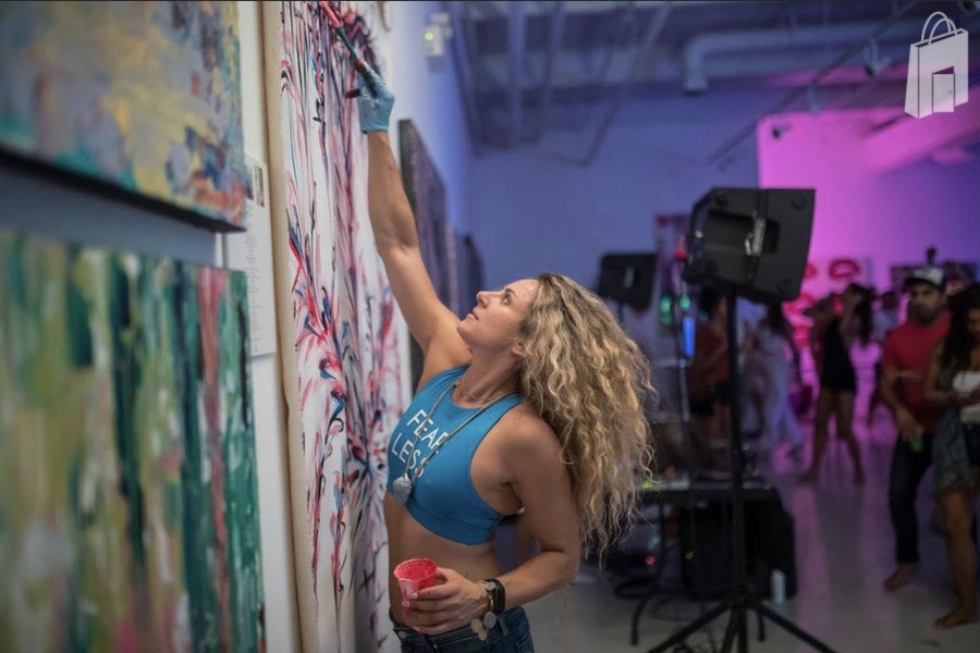 Live performance art 