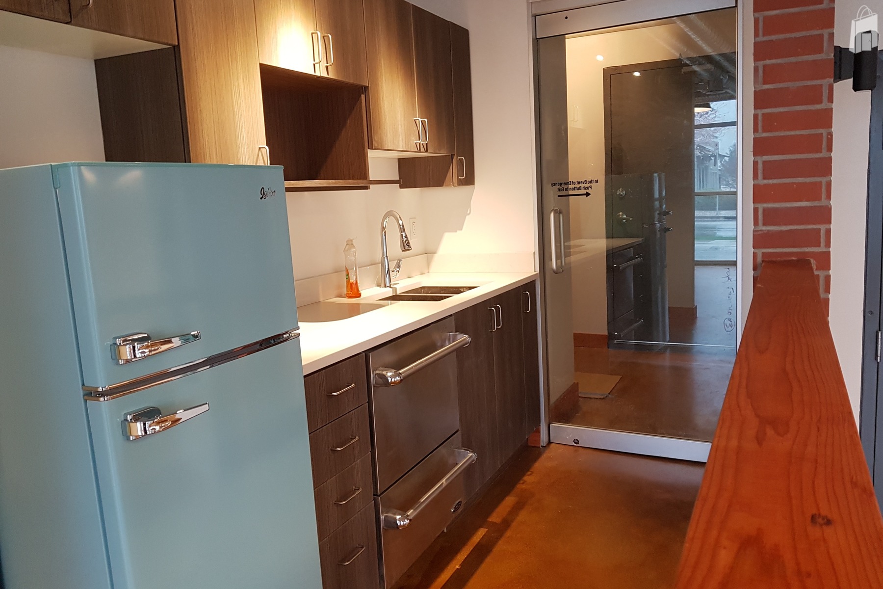 additional kitchenette