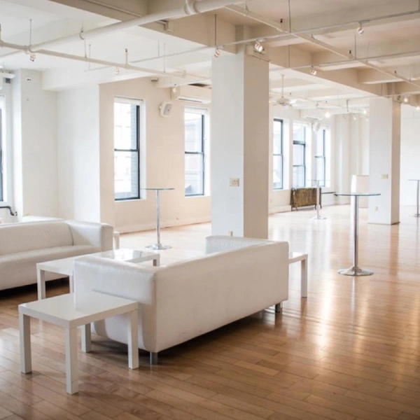 Bright Multipurpose Loft in Garment District