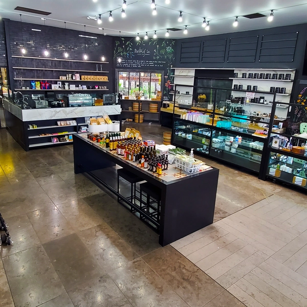 Melrose Ave Shop with a hidden Garden Oasis