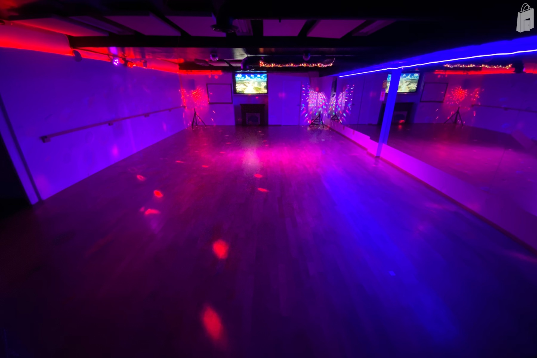 PERFECT DISCO LIGHTING