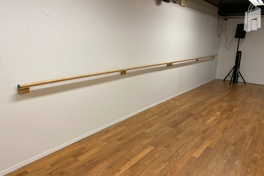 BALLET BAR