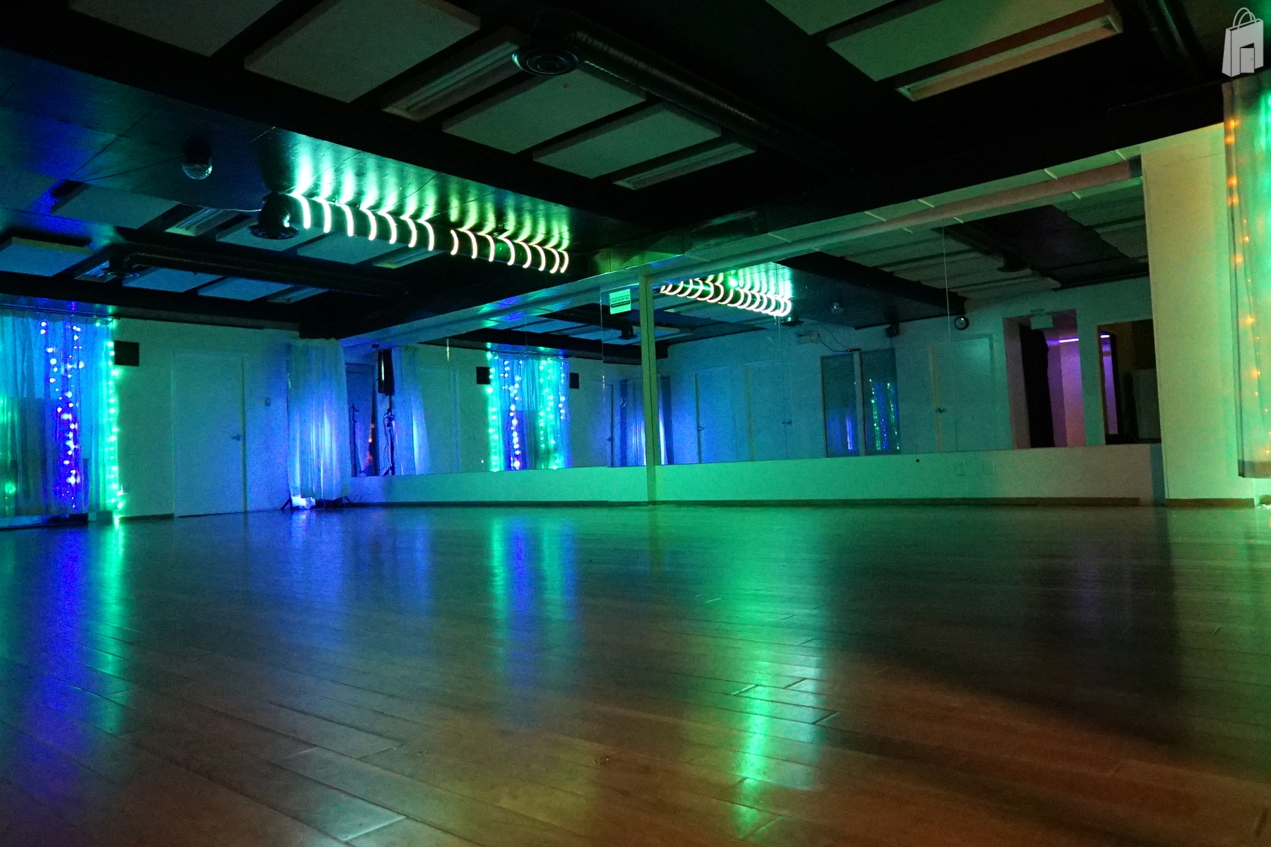 1000 SQ F PROFETIONAL DANCE FLOOR