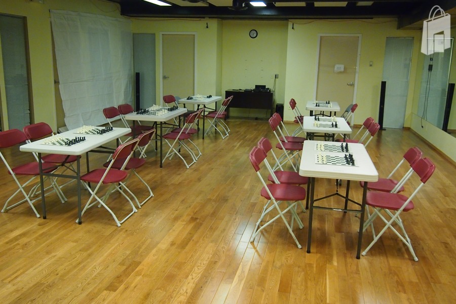 10 PROFETIONAL CHESS SETS + 10 CLOCKS