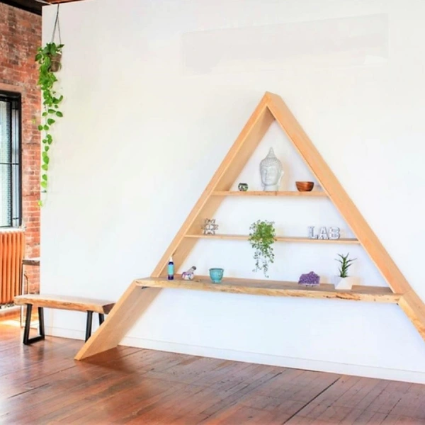 Exposed brick studio loft in  the heart of Gastown