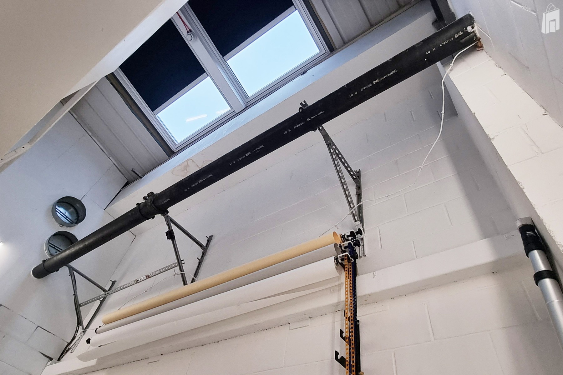 Daylight/Blackout skylights