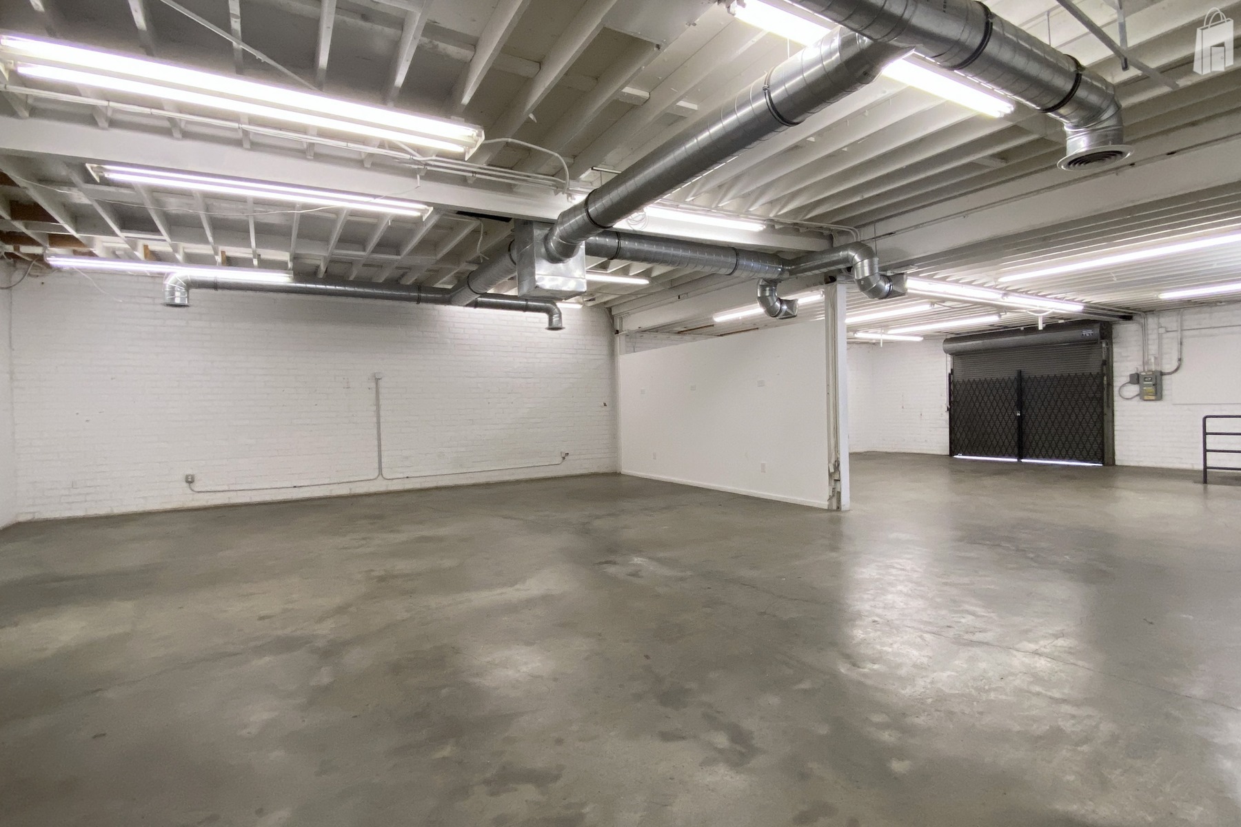 Both back rooms and rollup door