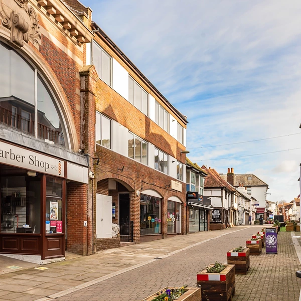 High Street Location, wide frontage, high foot traffic, high ceilings, bright and modern