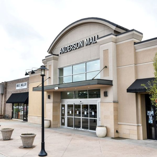 Elegant Retail Space inside a Shopping Mall in Anderson, South Carolina