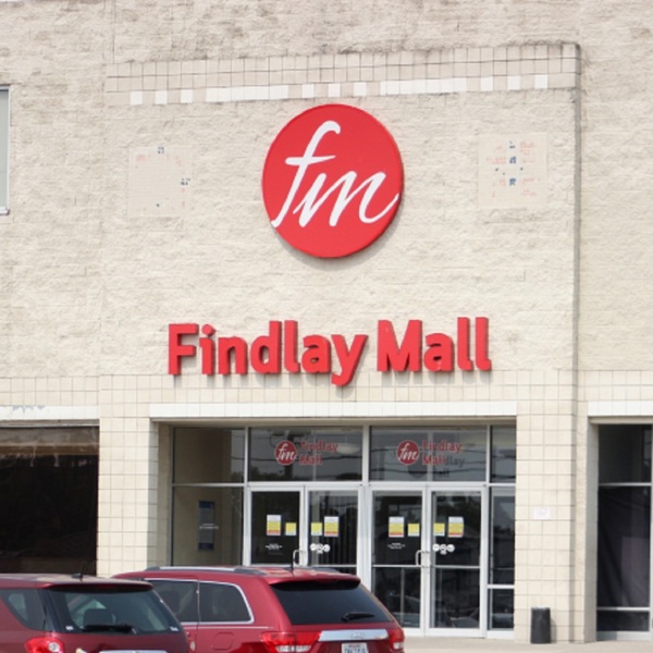 Elegant Retail Space inside a Shopping Mall in Findlay, Ohio