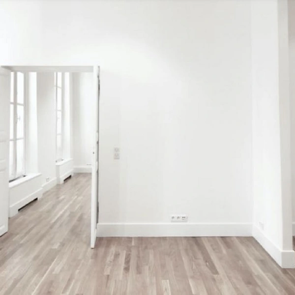 Elegant showroom in 47 Rue Des Tournelles