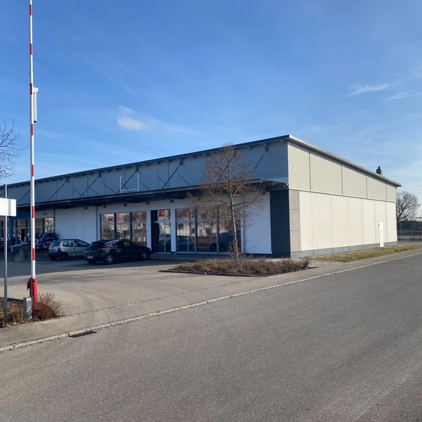 ca. 418 m² im Fachmarktzentrum neben Takko, TEDi, OBI uvm. an der A8 in Scheppach