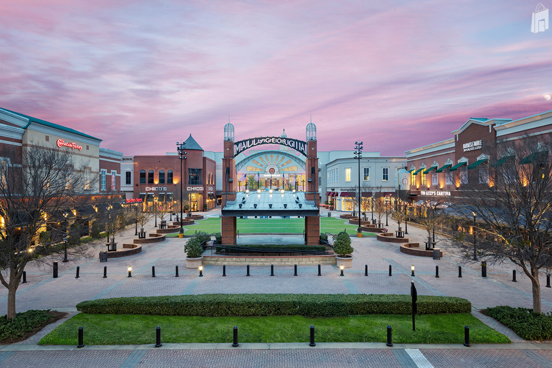 Apple retail store, Mall of Georgia, Beuford, Georgia, USA Stock Photo -  Alamy