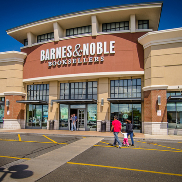 Exceptional gallery space in East Northport in East Northport rent