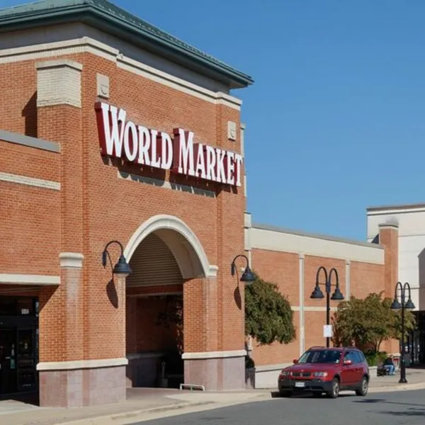 Outstanding shop in Alexandria