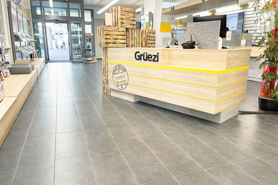 Innenansicht, Postfiliale Baar