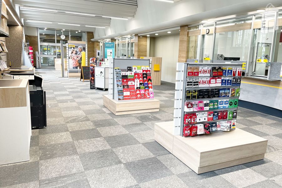 Vue intérieur, filiale de la Poste La Chaux-de-Fonds 1 Dépôt