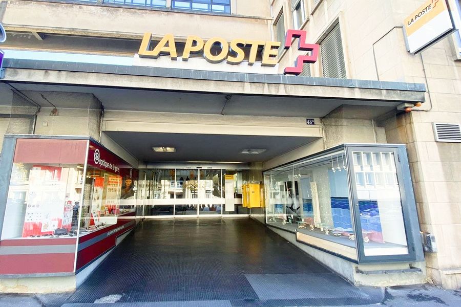 Vue extérieure, filiale de la Poste Lausanne 1 Dépôt