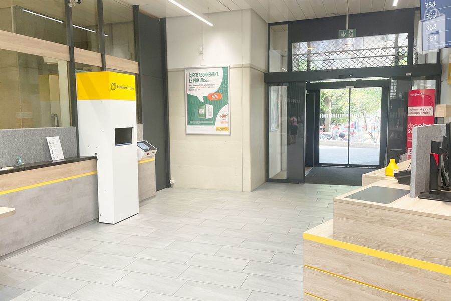 Surface de promotion, filiale de la Poste Renens VD 1