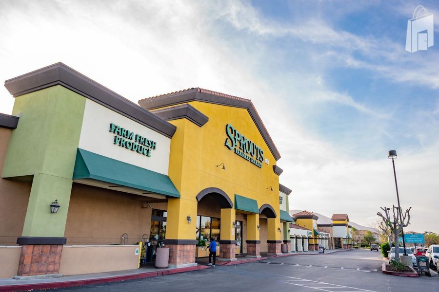 Corona Town & Country