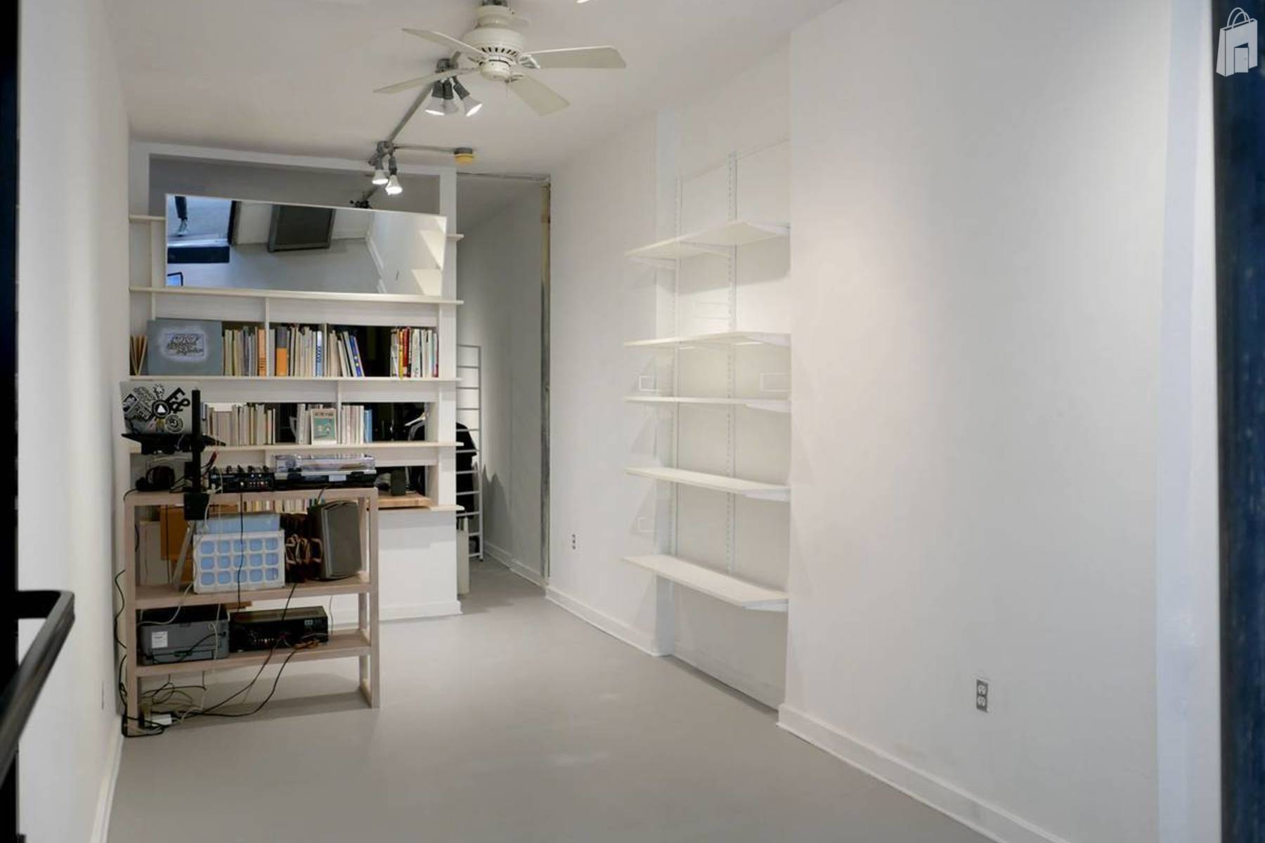 store with empty shelves that can easily be taken off too