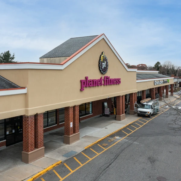 Enchanting space in Greenlawn area