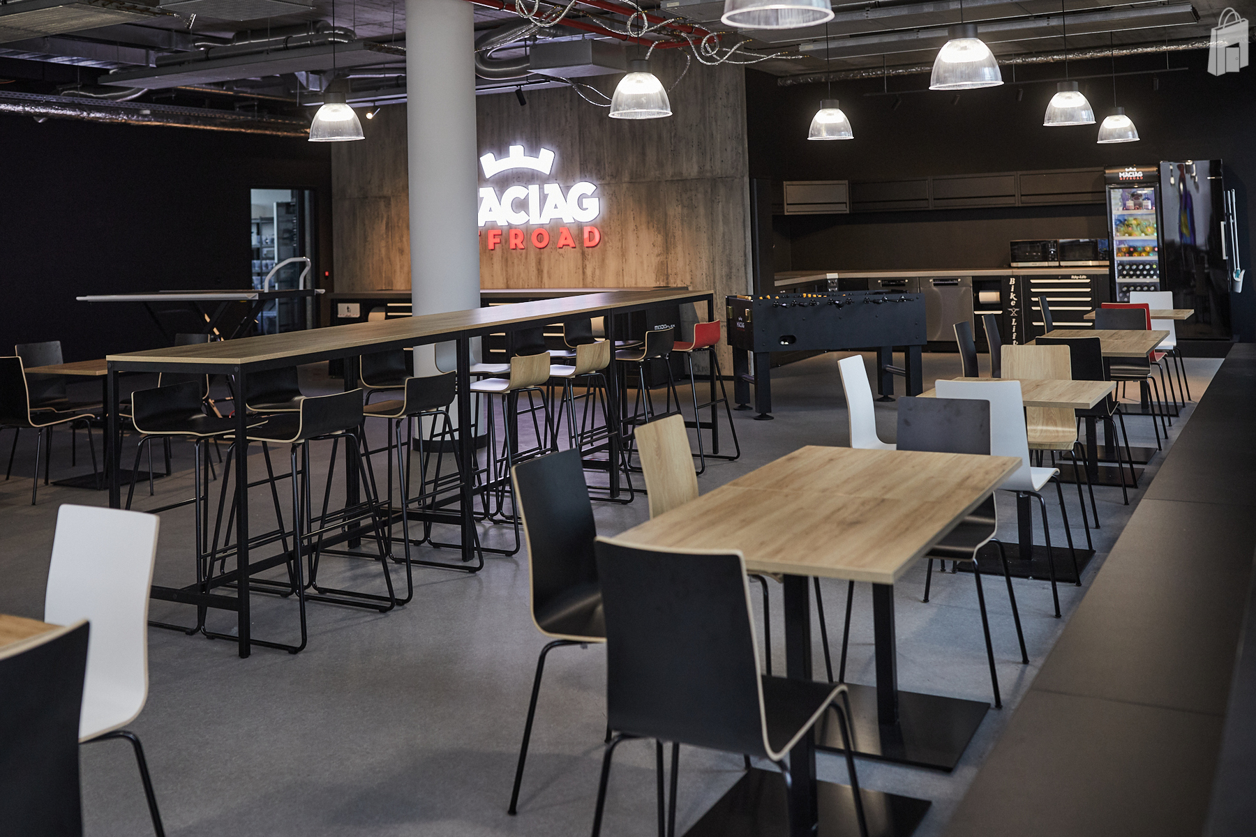 Aufenthaltsraum, gern auch ohne Tische