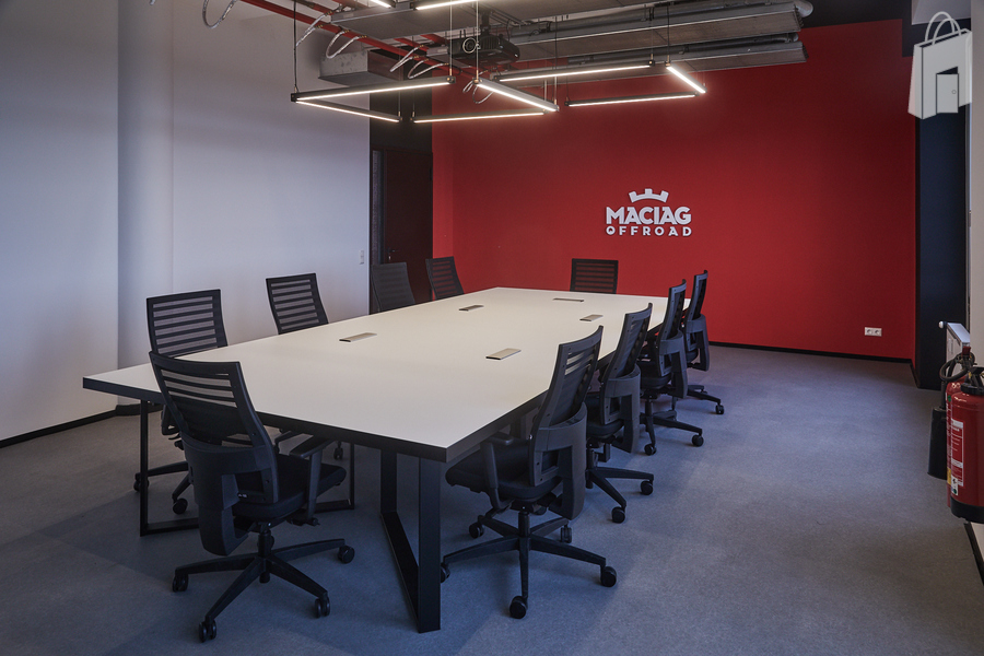 Meetingraum, gern auch ohne Möbel