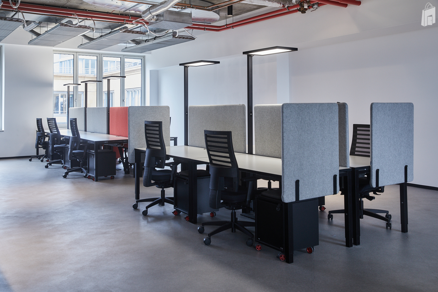 Bürofläche, gern auch ohne Möbel