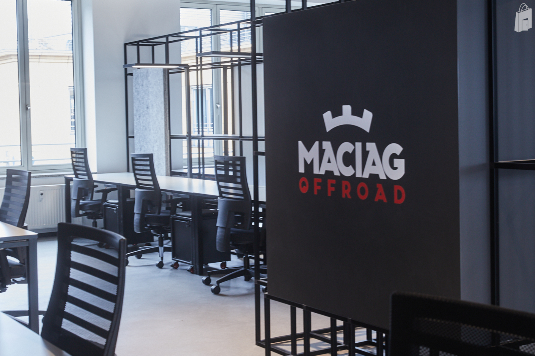 Sitzboxen mit Polstern