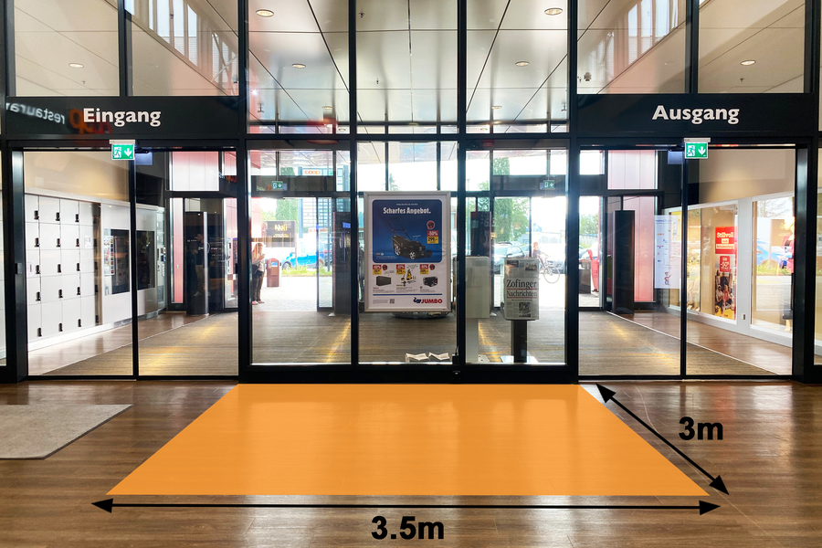 Platz 7 Haupteingang