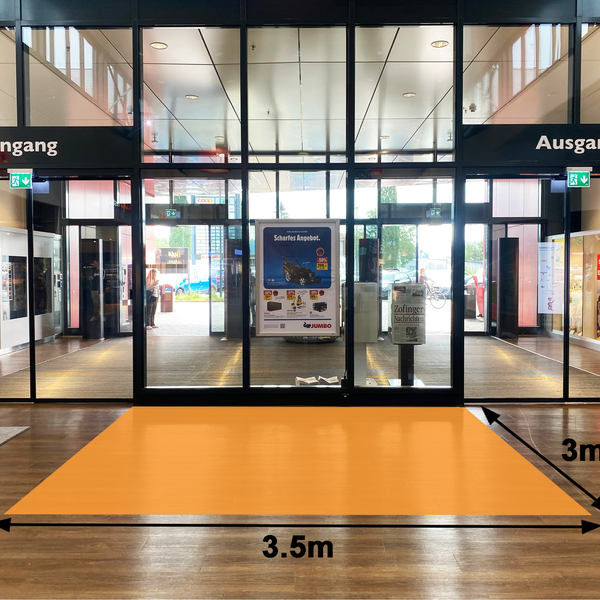 Perry Center - Platz 7 Haupteingang