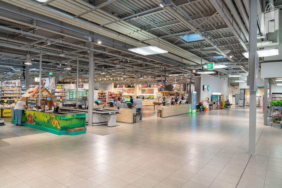 Mall centrale pilastro chiosco