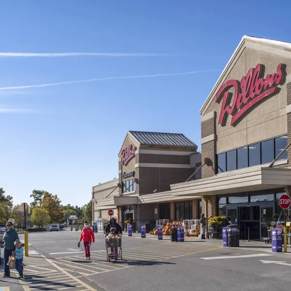 Your Ideal Space Awaits at West Loop Shopping Center