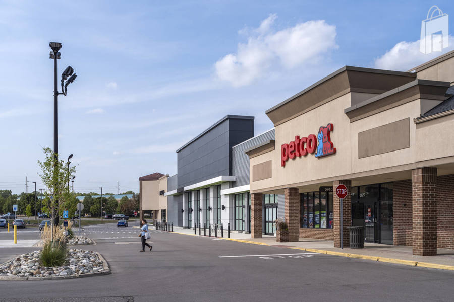 Hampton Village Centre2