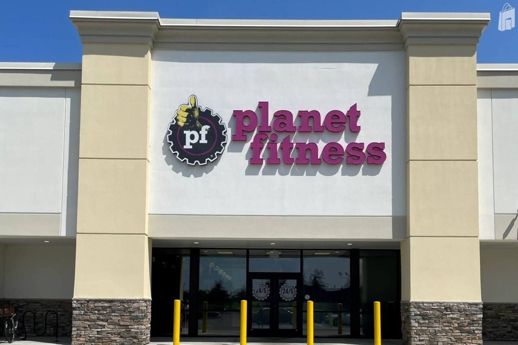 Cayuga Shopping Center2