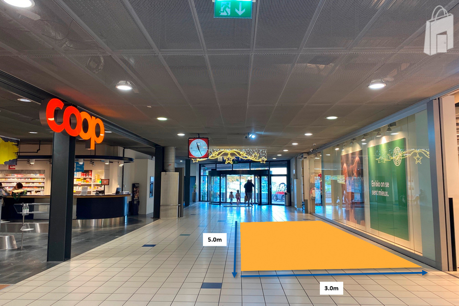 Place 3 - Entrée Coop