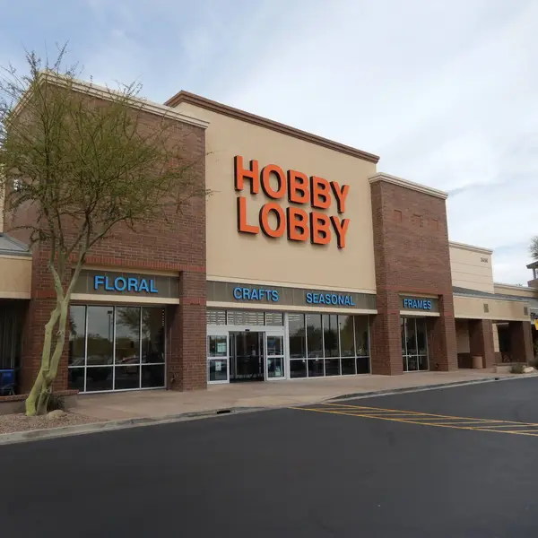 A vibrant  shopping space in  Arizona