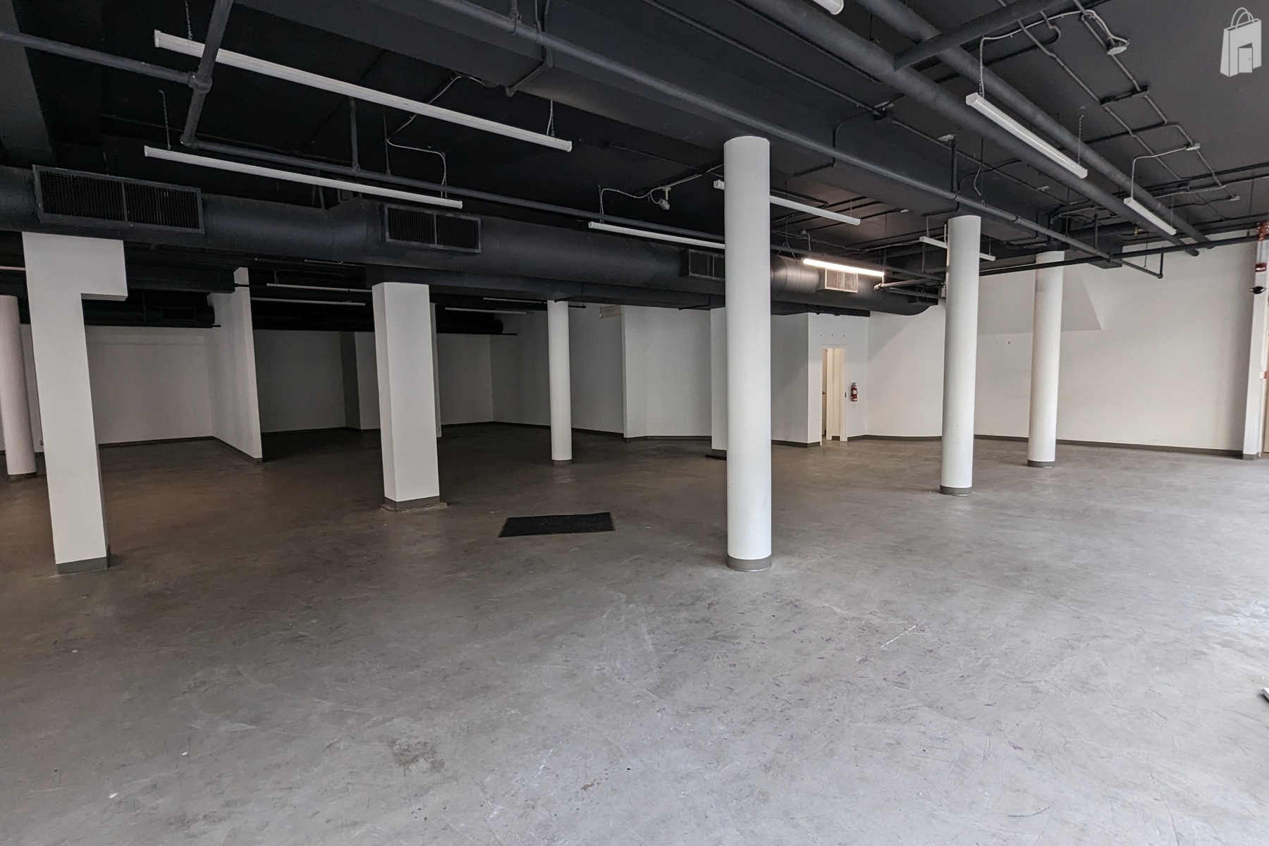 Prime corner unit for pop-up retail, market, or media installation.