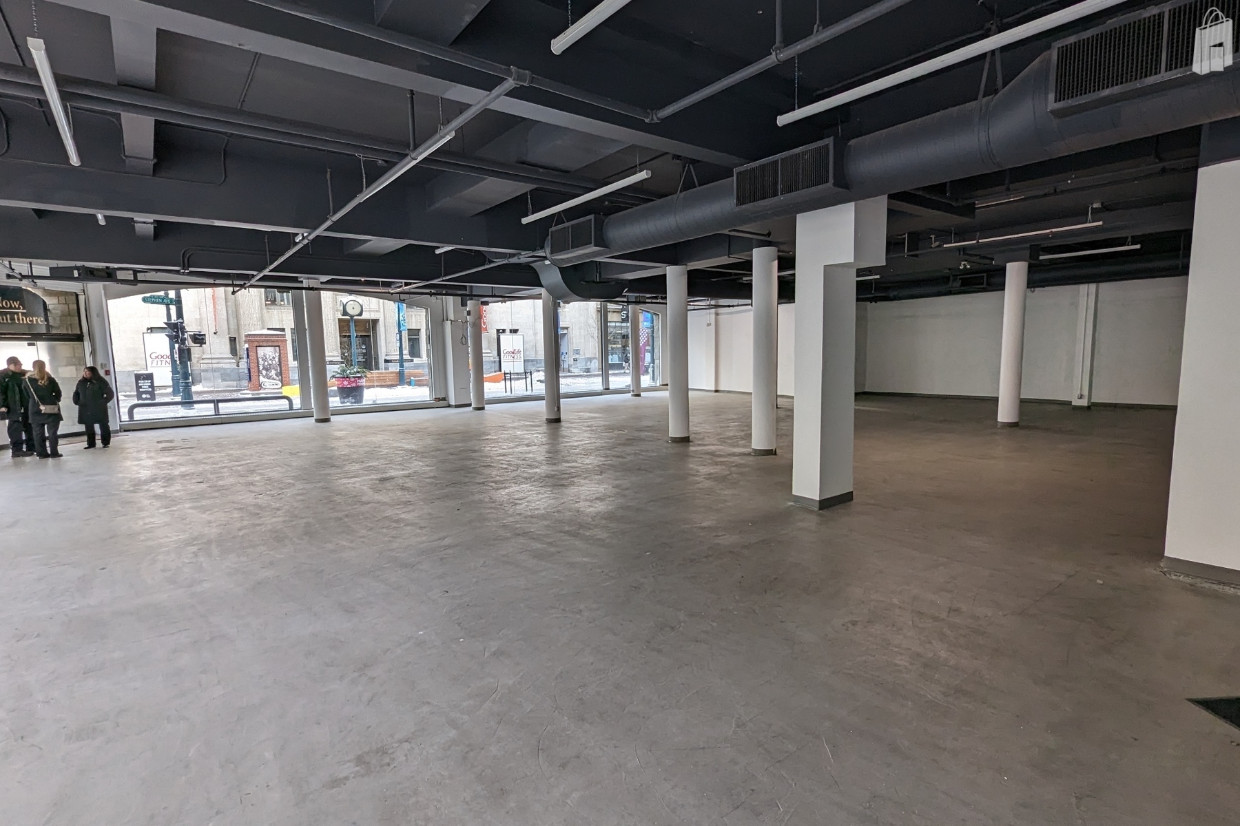 Prime corner unit for pop-up retail, market, or media installation.