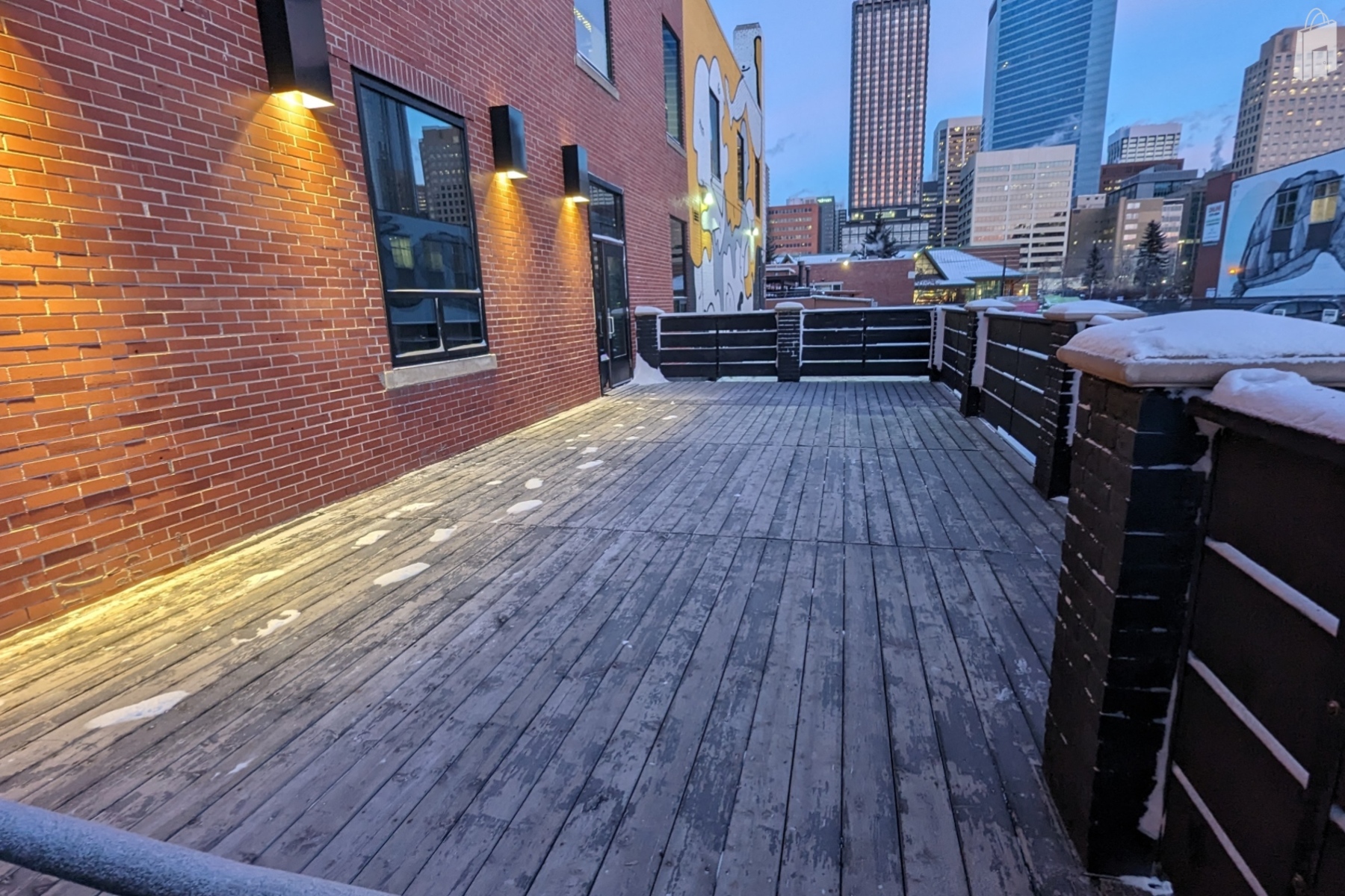 Turnkey Restaurant/Bar Bar/Restaurant For Your Next Social Event!