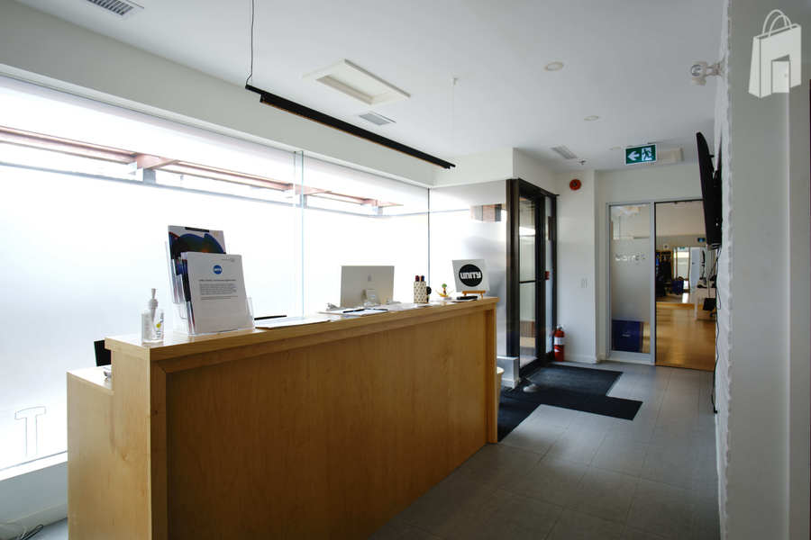 Short-Term Modern Fliexible Office Space Available