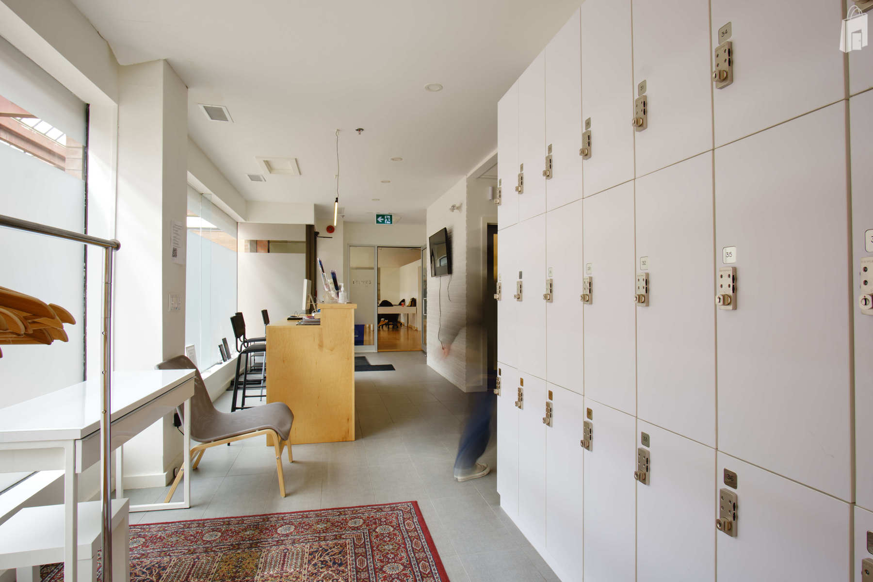 Short-Term Modern Fliexible Office Space Available