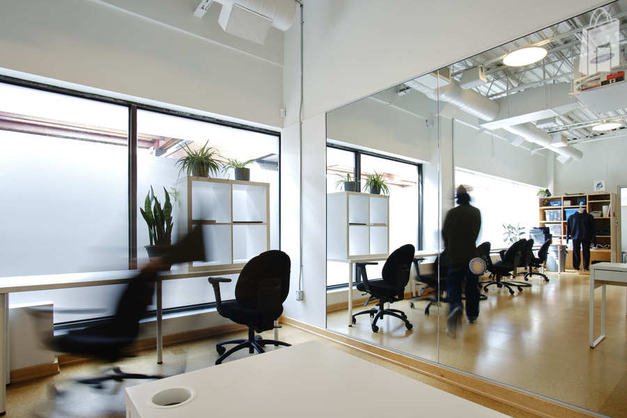 Short-Term Modern Fliexible Office Space Available