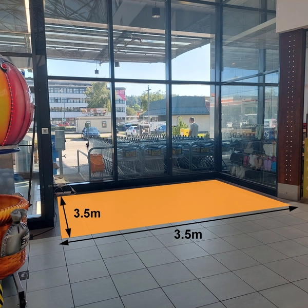 Center Dielsdorf | Platz 1 beim Dosenbach