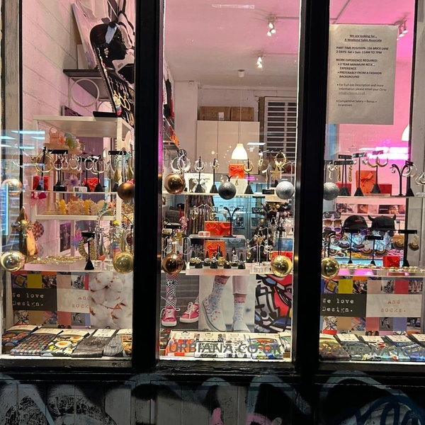 Window Shelf- Prime Spot- Brick Lane London