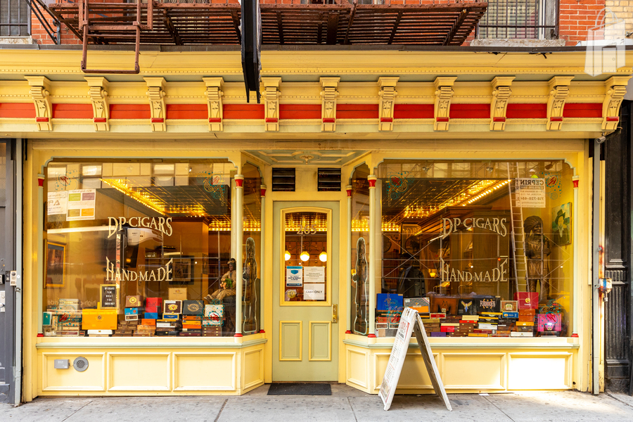 265 West 30th Street Storefront